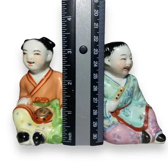 Lot of 2 Vintage Chinese Porcelain Figurines Laughing Children Happy Family 3.5"